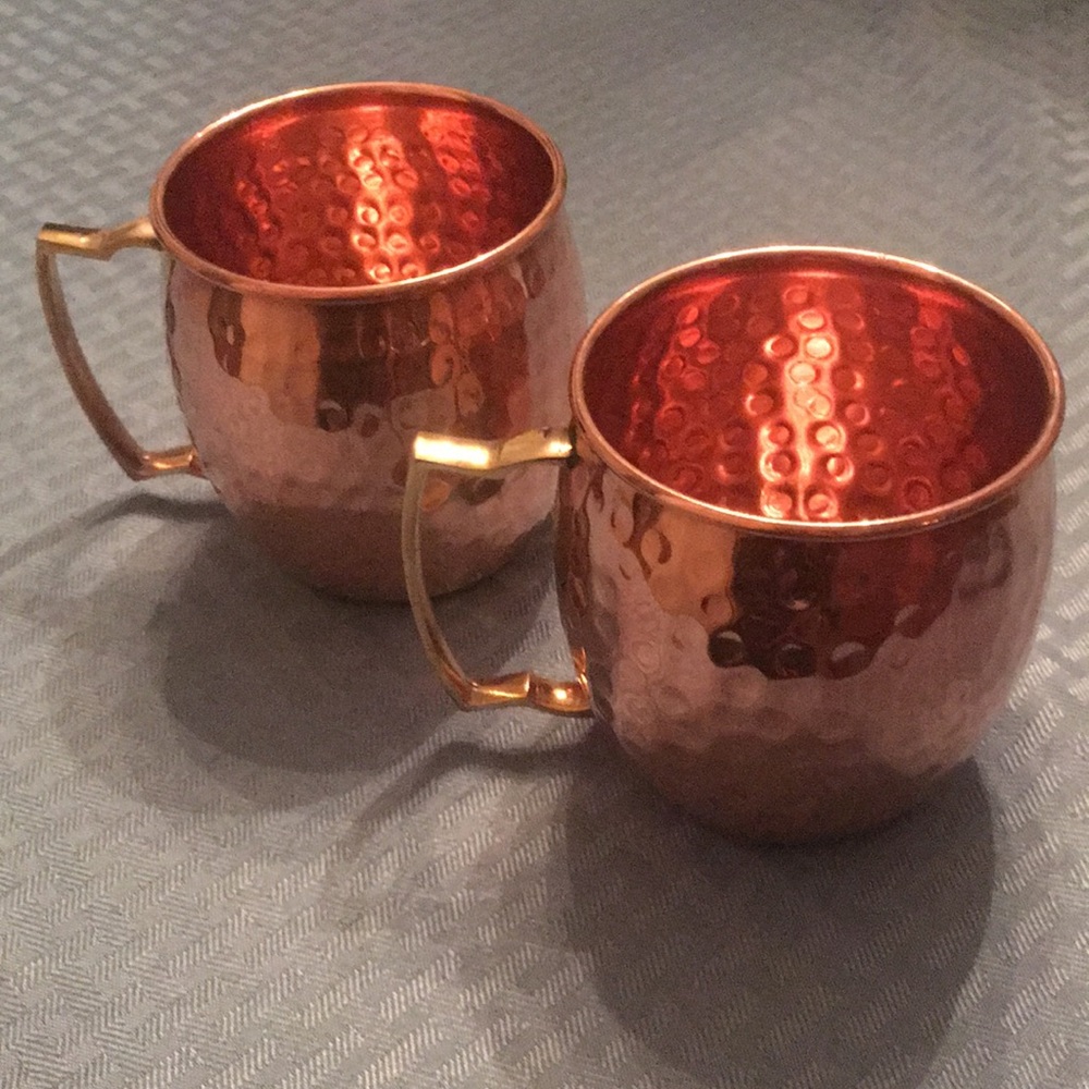 Elegant Copper Mugs Set with Gold Handles